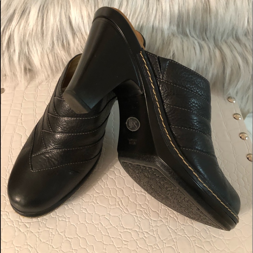 Vintage Sofft Women’s Black Mules/Clogs